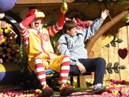 Клоун Роналд Макдоналд уходит из McDonald's. Фото: confidence, comely/flickr.com