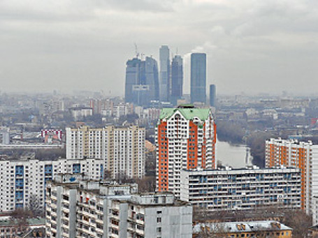 В Росси цены на жилье за год упали на 9,1%. Но могут вырасти. Фото: Митя Алешковский/ BFM.ru