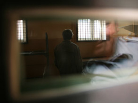 Житель Латвии Григорийс Спекторс, обвиняемый в мошенничестве, может повторить судьбу погибших в московских СИЗО юриста фонда Hermitage Capital Management Сергея Магнитского и главы компании «КитЭлитНедвижимость» Веры Трифоновой. Фото: PhotoXPress