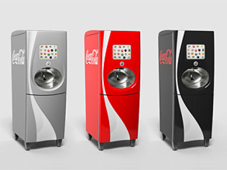 Компания Coca-Cola надеется поднять продажи с помощью устанавливаемого в заведениях общественного питания нового высокотехнологичного автомата по розливу безалкогольных напитков. Фото: thecoca-colacompany.com
