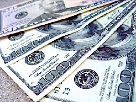 Падения официальной котировки на уровень ниже 31 рубля можно ждать уже до конца июня. Фото: the queen of subtle/flickr.com