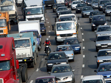 42% московских водителей стояли в пробке более 3 часов. Фото: РИА Новости