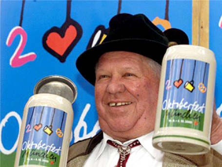 В Германии все последние десятилетия росла продолжительность жизни, а вместе с ней — объемы пенсионных выплат. Фото: AP