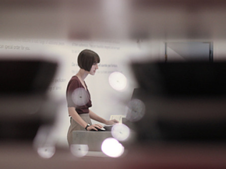 В Германии женщины, сумевшие сделать карьеру, зарабатывают меньше мужчин, занимающих аналогичную должность. Фото: Michael Comeau/flickr.com