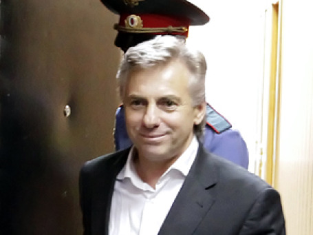 Бизнесмен Юрий Финк перед началом судебного заседания. Фото: РИА Новости