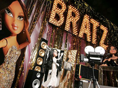 Предметом спора кукольных гигантов является авторское право на линию кукол Bratz, которые на пике популярности приносили MGA до 1 млрд долларов годовой выручки. Фото: AP