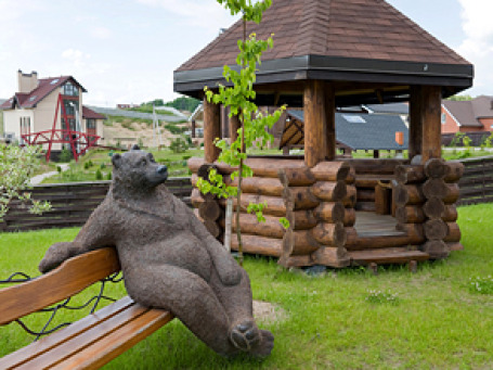 Аномальная летняя жара спровоцировала всплеск активности арендаторов загородных домов в Подмосковье. Фото: ИТАР-ТАСС