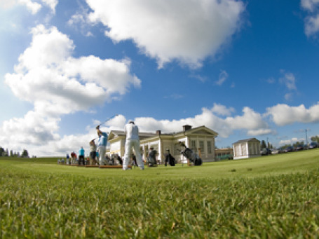 Приобретя недвижимость в «Целеево», покупатель автоматически становится членом гольф-клуба. Фото предоставлено гольф и поло клубом Целеево