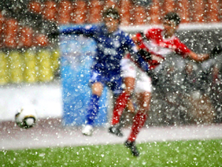 Исполком Российского футбольного союза проголосовал за перевод чемпионата России на систему «осень-весна». Уровень игры футболистов от этого не изменится. Фото: РИА Новости