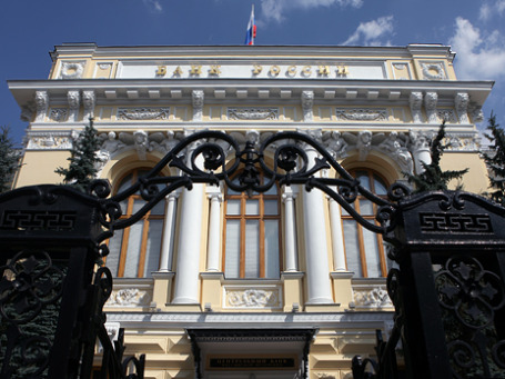 ЦБ потратил на поддержание рубля более 1 млрд долларов и полмиллиарда евро. Фото: Григорий Собченко/BFM.ru