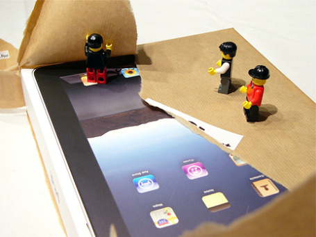 Стать обладателем «белого» iPad в России можно с вечера вторника. Фото: ntr23/flickr.com
