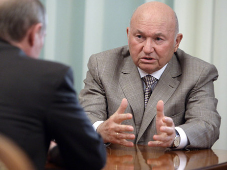 Юрий Лужков считает себя патриотом и не намерен уезжать из России в Лондон, куда отправил дочерей, опасаясь за их безопасность в Москве. Фото: РИА Новости