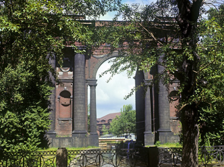 Новая Голландия будет реконструирована за 12 млрд рублей. Фото: РИА Новости