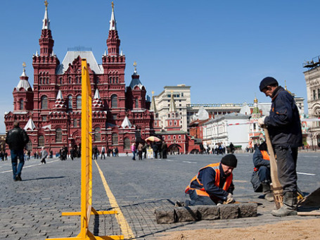 В 2011 году квота на привлечение иностранных рабочих в Россию составит 1 миллион 745 тысяч 584 человека. Фото: Антон Белицкий/single-photo.ru