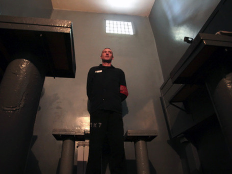 Согласно решению Конституционного суда, право на конфиденциальную переписку адвоката со своим доверителем может быть ограничено только в исключительных случаях. Фото: РИА Новости