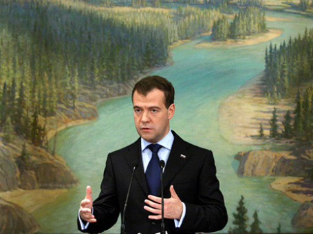 Августовское решение Медведева о приостановке строительства магистрали и прекращении вырубки деревьев обрадовало противников проекта и активистов. Фото: РИА Новости