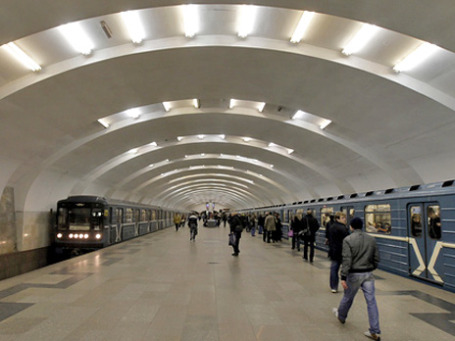 На московское метро и городской наземный транспорт за три года могли бы потратить в 2 раза больше. Фото: РИА Новости