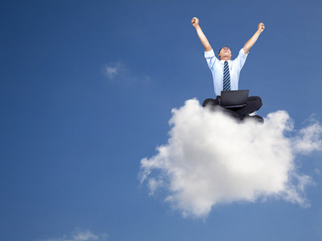 Облачные вычисления, «облака», cloud computing. Модная тема оказания IT-услуг из удаленного консолидированного дата-центра через Интернет станет одним из технологических хитов ближайших 10 лет. Фото: PhotoXPress