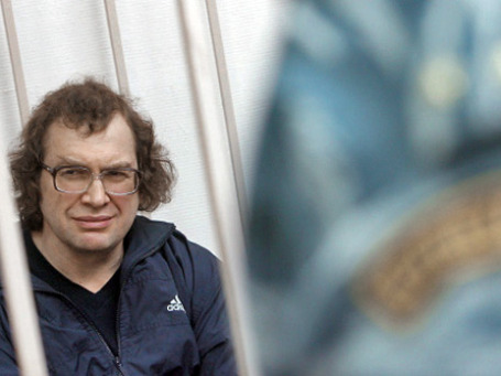 В пятницу Сергей Мавроди запустил проект «МММ-2011», при этом он сам называет свое новое детище финансовой пирамидой. Фото: РИА Новости