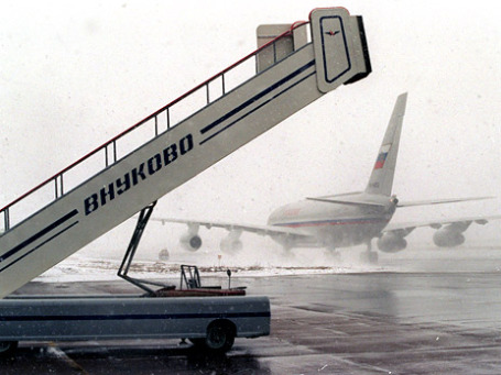 Аэропорт «Внуково» отдает правительственные рейсы «Шереметьево». На время ремонта взлетно-посадочной полосы. Фото: ИТАР-ТАСС