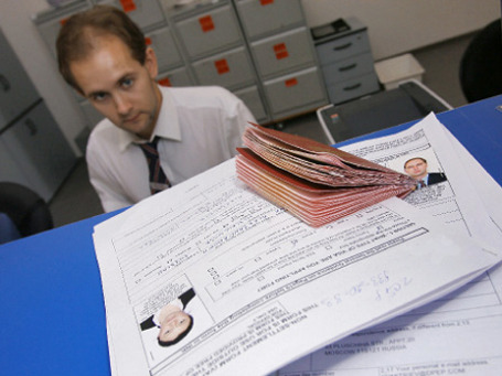 Ассоциация региональных банков предлагает ввести паспорт потребкредита. Он принесет пользу, если вся правда о кредите будет сообщаться до заключения договора потенциального заемщика с банком. Фото: РИА Новости