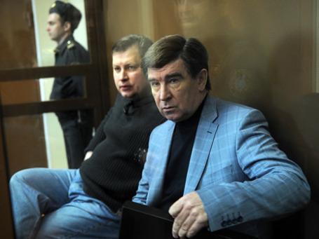 Бывший префект Южного округа Москвы Юрий Буланов подписывал платежные поручения по сотне штук на день. Фото: ИТАР-ТАСС