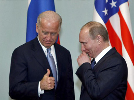На встрече с Владимиром Путиным вице-президент США доказывал, что дружить с Америкой выгодней, чем вредить ей. Фото: AP