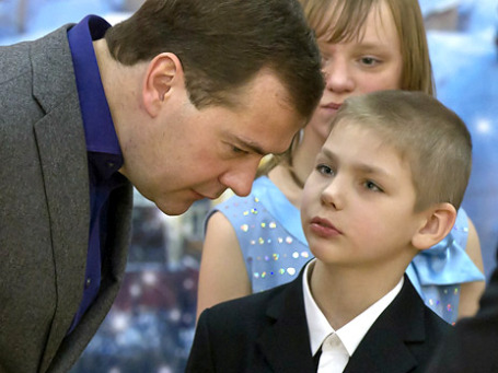 Дмитрий Медведев преподал урок родителям, которые манипулируют детьми после развода. Фото: РИА Новости