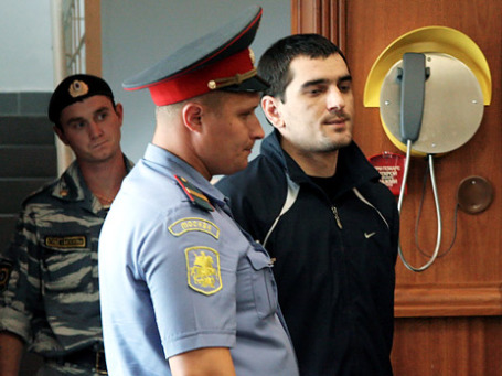 Аслану Черкесову вменяется убийство Егора Свиридова, покушение на убийство Сергея Гаспаряна и причинение телесных повреждений Дмитрию Филатову. Фото: РИА Новости