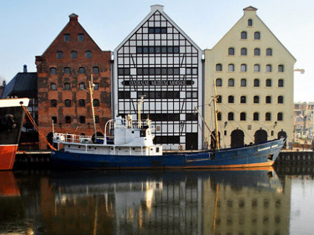 В порту Гданьска, где в 1980 годах зародилось антикоммунистическое движение «Солидарность», продают НПЗ. Один из наиболее вероятных покупателей — ТНК-BP. Фото: AbhijeetRane/flickr.com