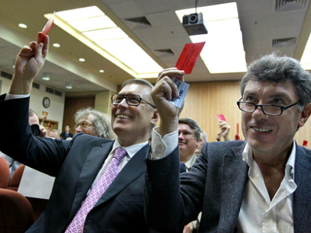 Сопредседатели Партии народной свободы Борис Немцов и Михаил Касьянов.Фото: РИА Новости