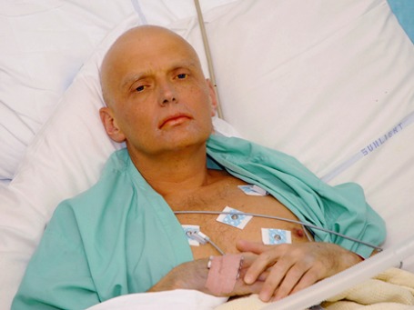 Александр Литвиненко, резко критиковавший политику Кремля, умер в лондонской больнице 23 ноября 2006 года. Фото: ИТАР-ТАСС