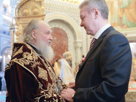 Мэр Москвы Сергей Собянин поблагодарил патриарха Кирилла за активное сотрудничество.Фото: РИА Новости
