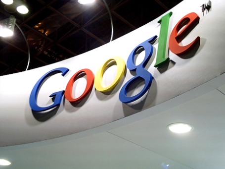 Google свел воедино 60 существующих сводов правил, регламентирующих политику конфиденциальности для разных продуктов компании. Фото: feliperivera/flickr.com