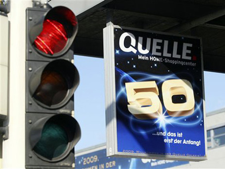 Легендарная фирма Quelle, появившаяся в 1927 году, разорилась в 2009, не выдержав конкуренции с интернет-магазинами. Фото: AP