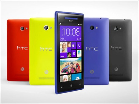 HTC 8X. Фото: htc.com