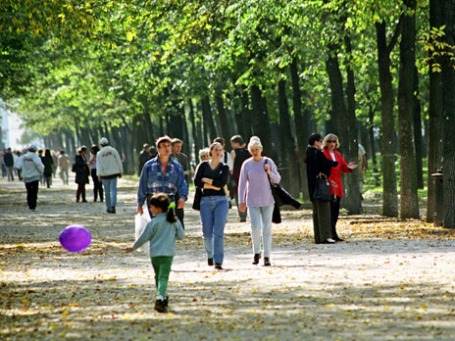 Тверской бульвар, 2001 год. Первоначально назывался «Бульвар», поскольку был единственным в Москве. Название «Тверской» получил в 1796 году благодаря соседней Тверской улице. Фото: РИА Новости