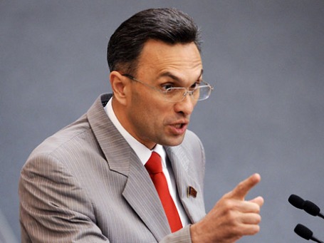 Депутат Госдумы от фракции КПРФ Владимир Бессонов. Фото: РИА Новости