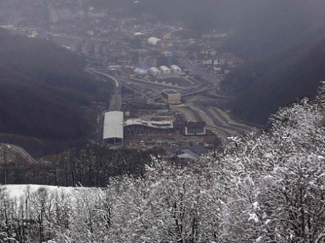 Вид на строящиеся олимпийские объекты и инфраструктуру в Красной Поляне. Фото: Reuters