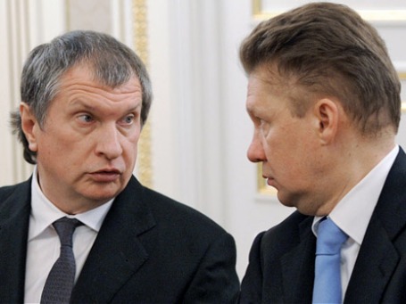 Президент компании «Роснефть» Игорь Сечин и председатель правления ОАО «Газпром» Алексей Миллер (слева направо). Фото: РИА Новости