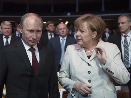 Президент России Владимир Путин и канцлер ФРГ Ангела Меркель. Фото: РИА Новости