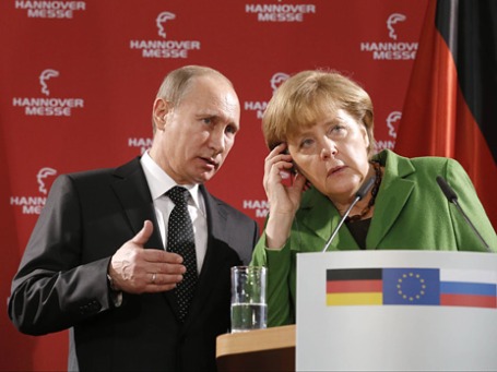 Владимир Путин и канцлер Германии Ангела Меркель во время пресс-конференции в Ганновере. Фото Reuters