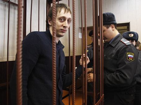 Солист Большого театра Павел Дмитриченко в зале Таганского районного суда. Фото: Reuters