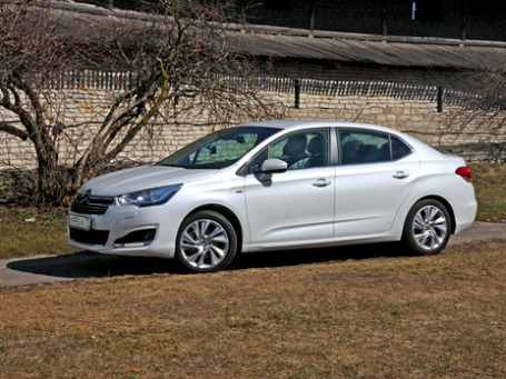 Citroen C4 седан. Фото: Алексей Аксенов/BFM.ru