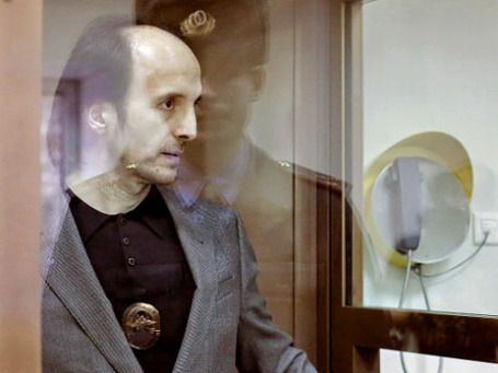 Юсуп Темерханов, обвиняемый в убийстве бывшего полковника Юрия Буданова, в зале заседаний Мосгорсуда. Фото: РИА Новости