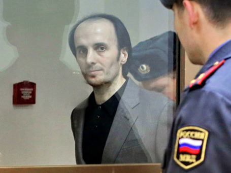Юсуп Темерханов, обвиняемый в убийстве бывшего полковника Юрия Буданова, в зале заседаний Мосгорсуда. Фото: РИА Новости