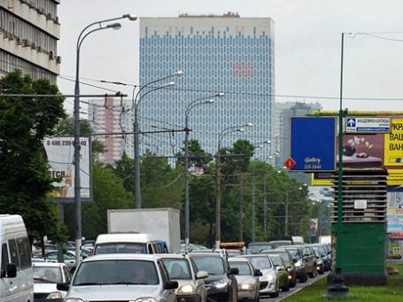 БЦ располагается на первой линии Профсоюзной улицы. Фото: Михаил Сметанин/BFM.ru