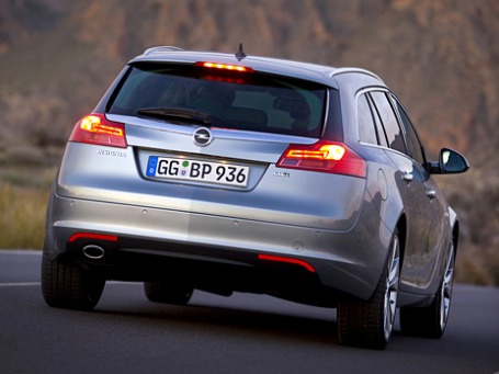 Opel Insignia Sports Touarer. Фото: opel.com