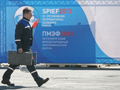Подготовка к открытию Петербургского международного экономического форума 2013. Фото: ИТАР -ТАСС