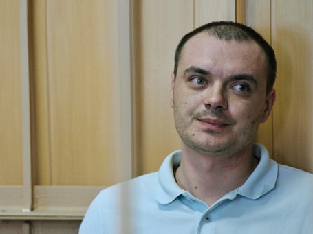 Предполагаемый виновник ДТП, в котором погибла актриса Марина Голуб, Алексей Русаков перед началом рассмотрения уголовного дела по существу в Никулинском суде Москвы. Фото: РИА Новости